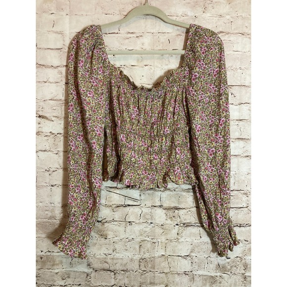 H&M Tops - H&M Crop Top Women Medium Ditsy Micro Floral Milk Maid Babydoll Ruffles Romantic